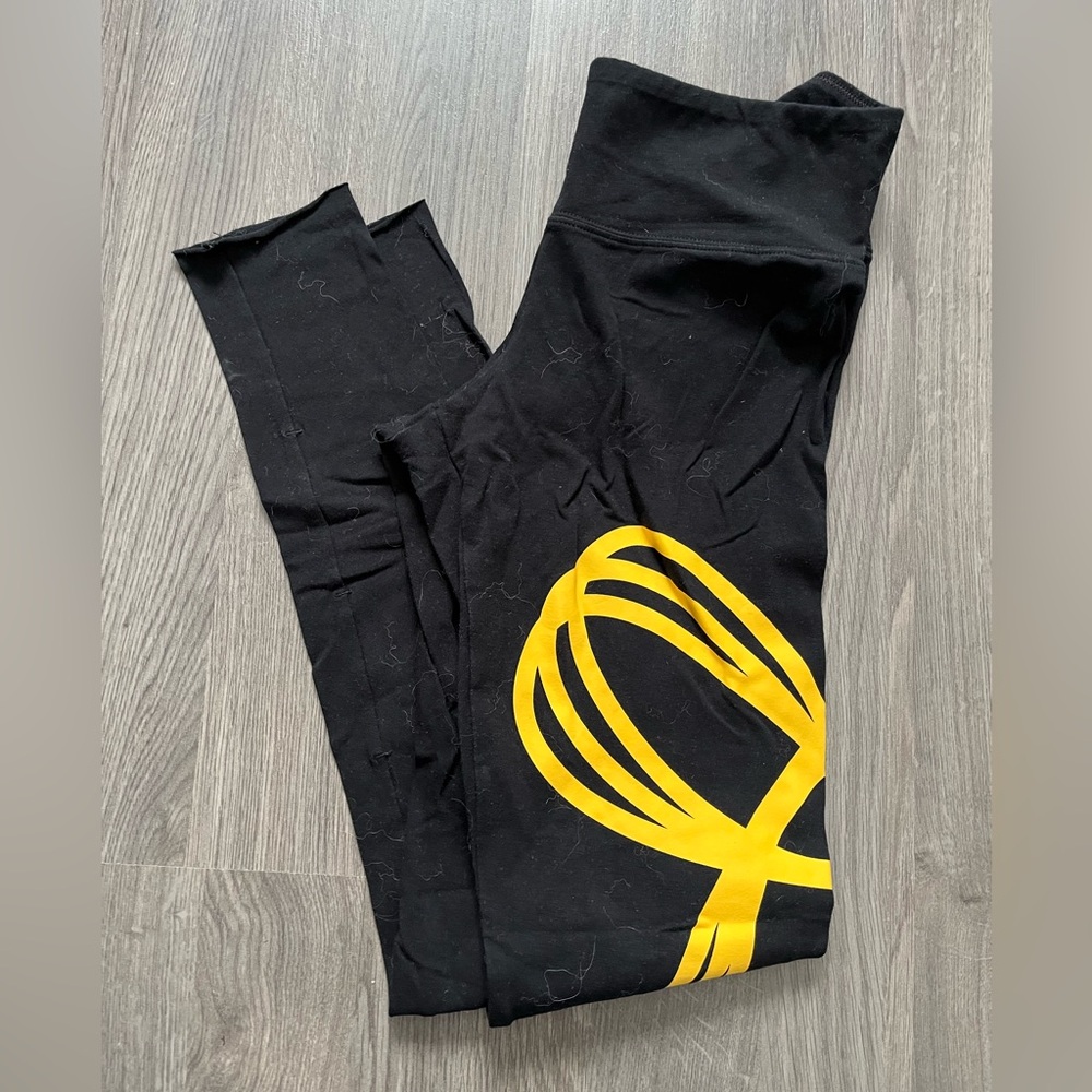 TNA leggings